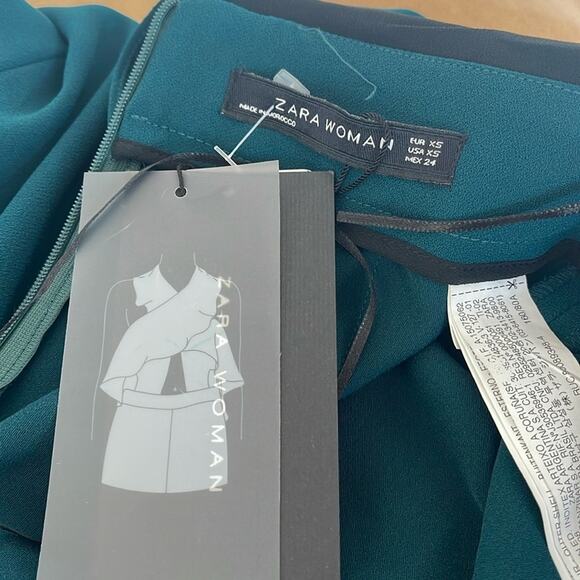 Zara Women Blogger Fave Halter Ruffle Jumpsuit Green  Cropped Legs Size XS NWT - Picture 13 of 15